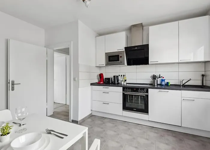 Bir01 Work & In Rüsselsheim