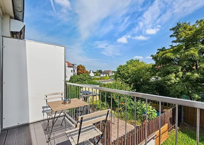 Bir01 Work & In * Rüsselsheim